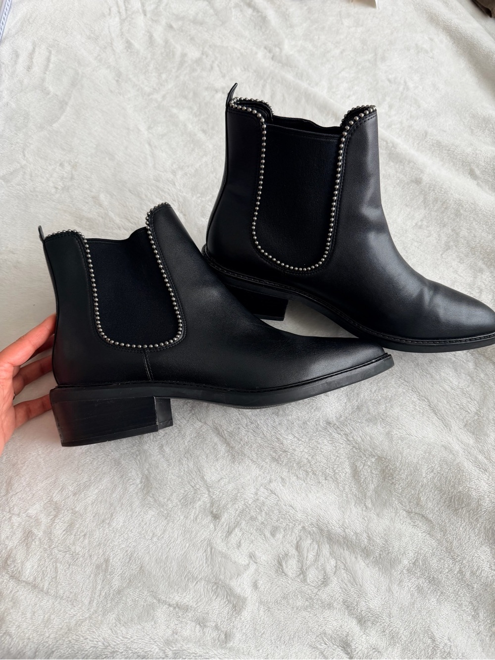 Coach Black Bowery Leather Chelsea Ankle Boots with Silver Stud Trim Size 10